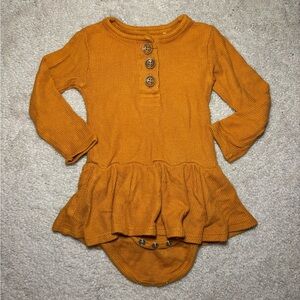 Posh Peanut orange waffle knit long sleeve twirl bodysuit dress. Size 6-12m